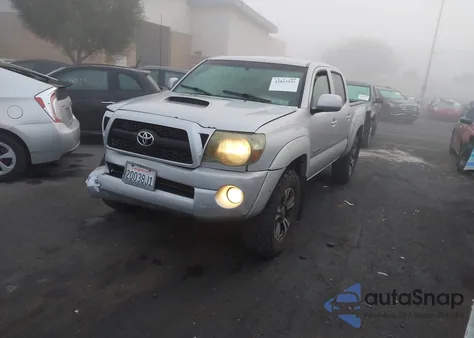 2011 Toyota Tacoma Prerunner V6 z USA, uszkodzony, nr VIN 3TMJU4GN3BM110896
